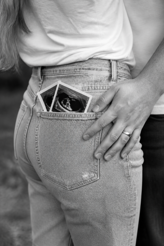 Back Pocket Peek-A-Boo