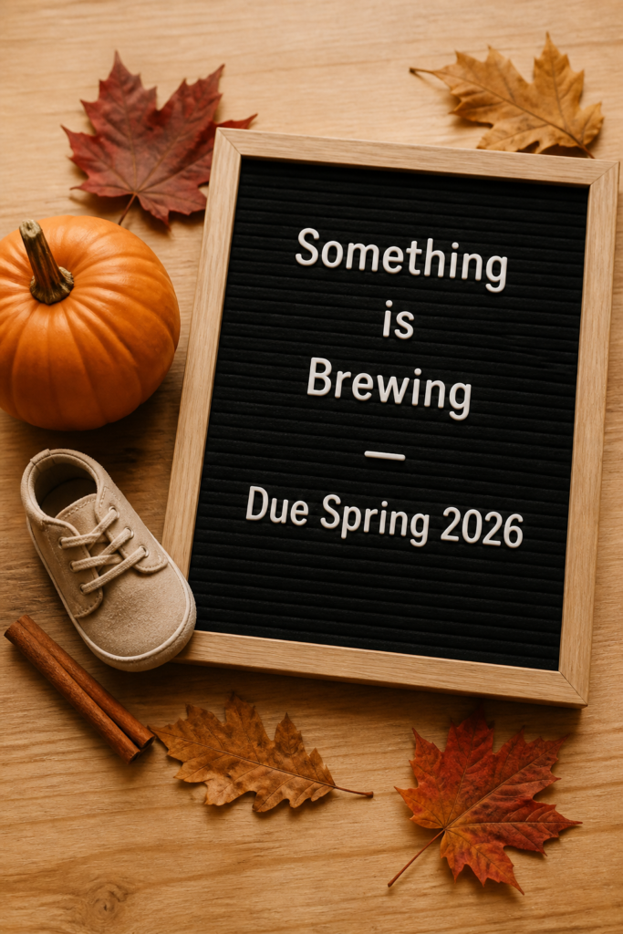 Seasonal Flat Lay Letter Board Announcement — Autumn