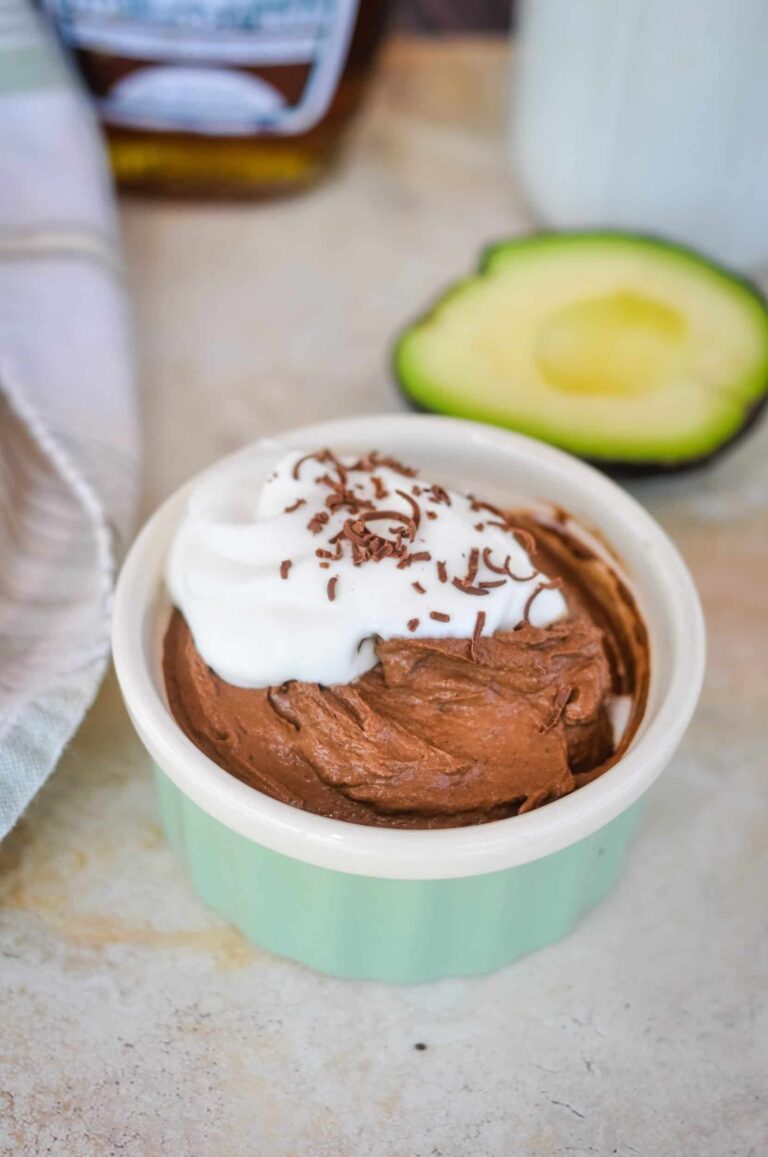 Healthy Chocolate Mousse with Chia and Avocado