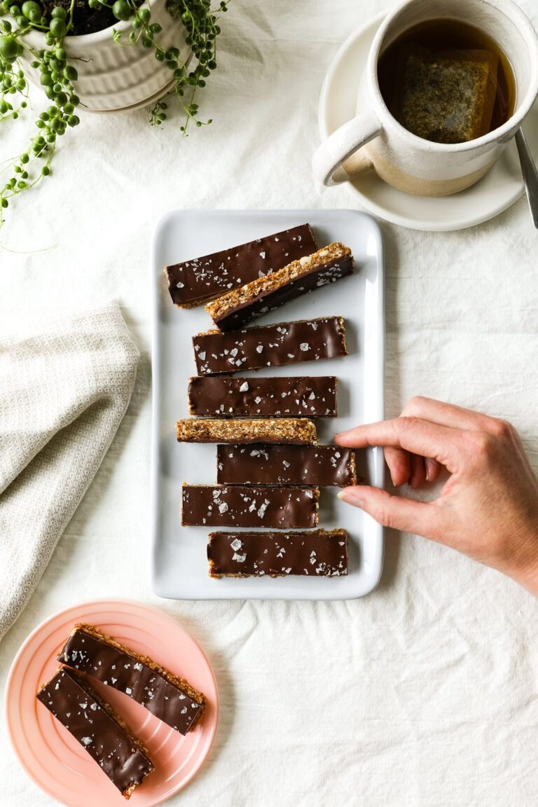 No-Bake Date Bars